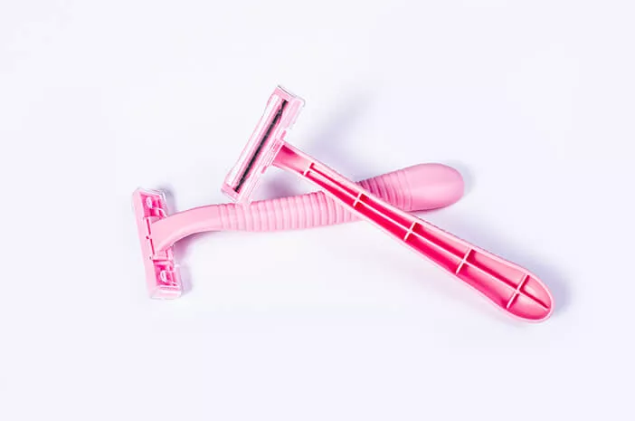 Bolehkah Mencukur Bulu Kemaluan? Ini Jawabannya & Panduan Aman Agar Kulit Mulus!