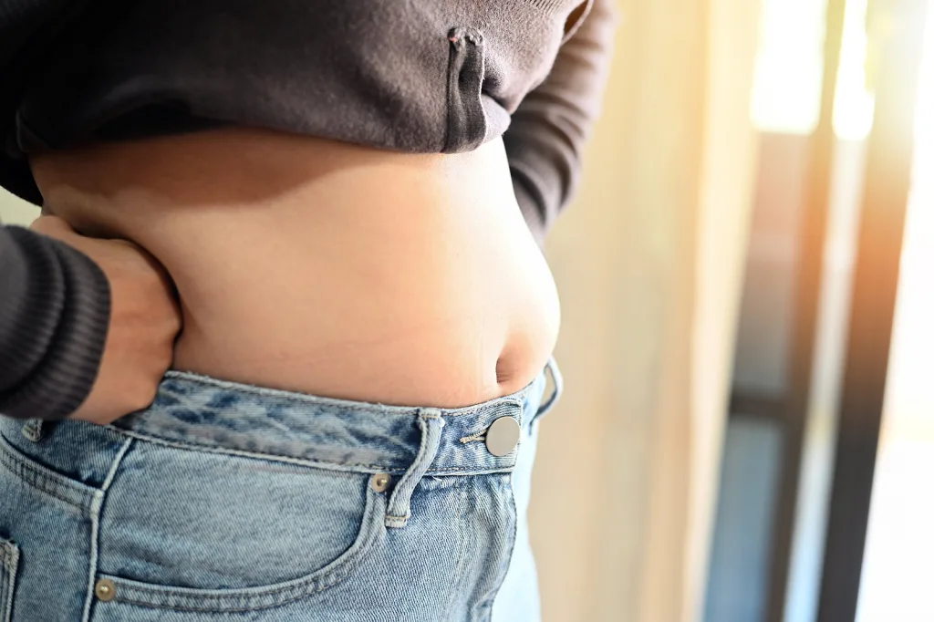 5 Makanan Penyebab Perut Buncit Wanita & Cara Menghindarinya yang Jarang Disadari