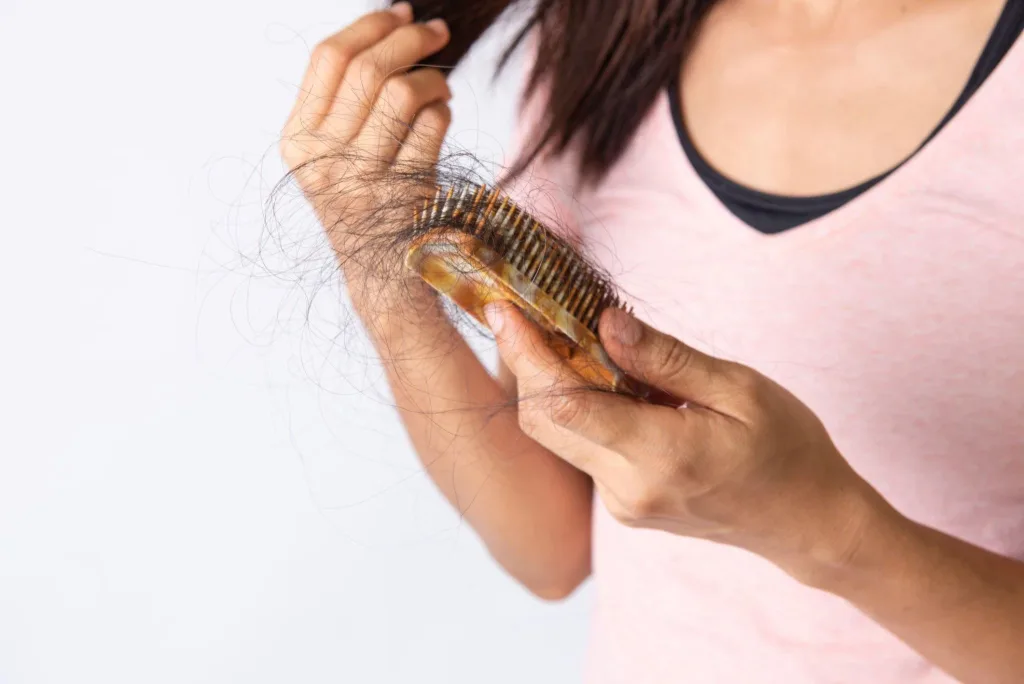 penyebab rambut rontok