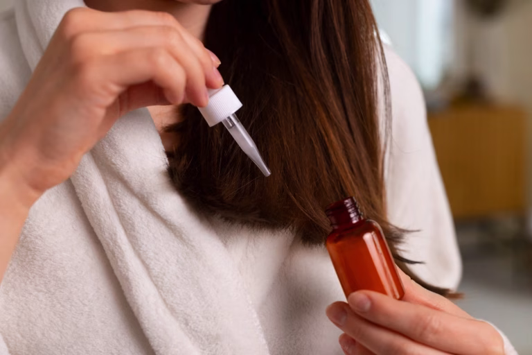 Serum Penumbuh Rambut Rontok: Rekomendasi, Kandungan, dan Cara Memilihnya